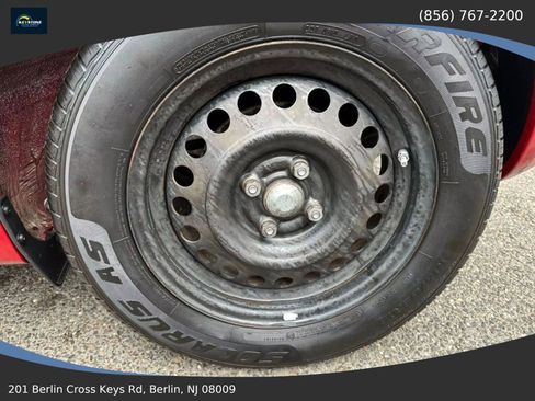 Used 2015 Nissan Versa Note SV image 26