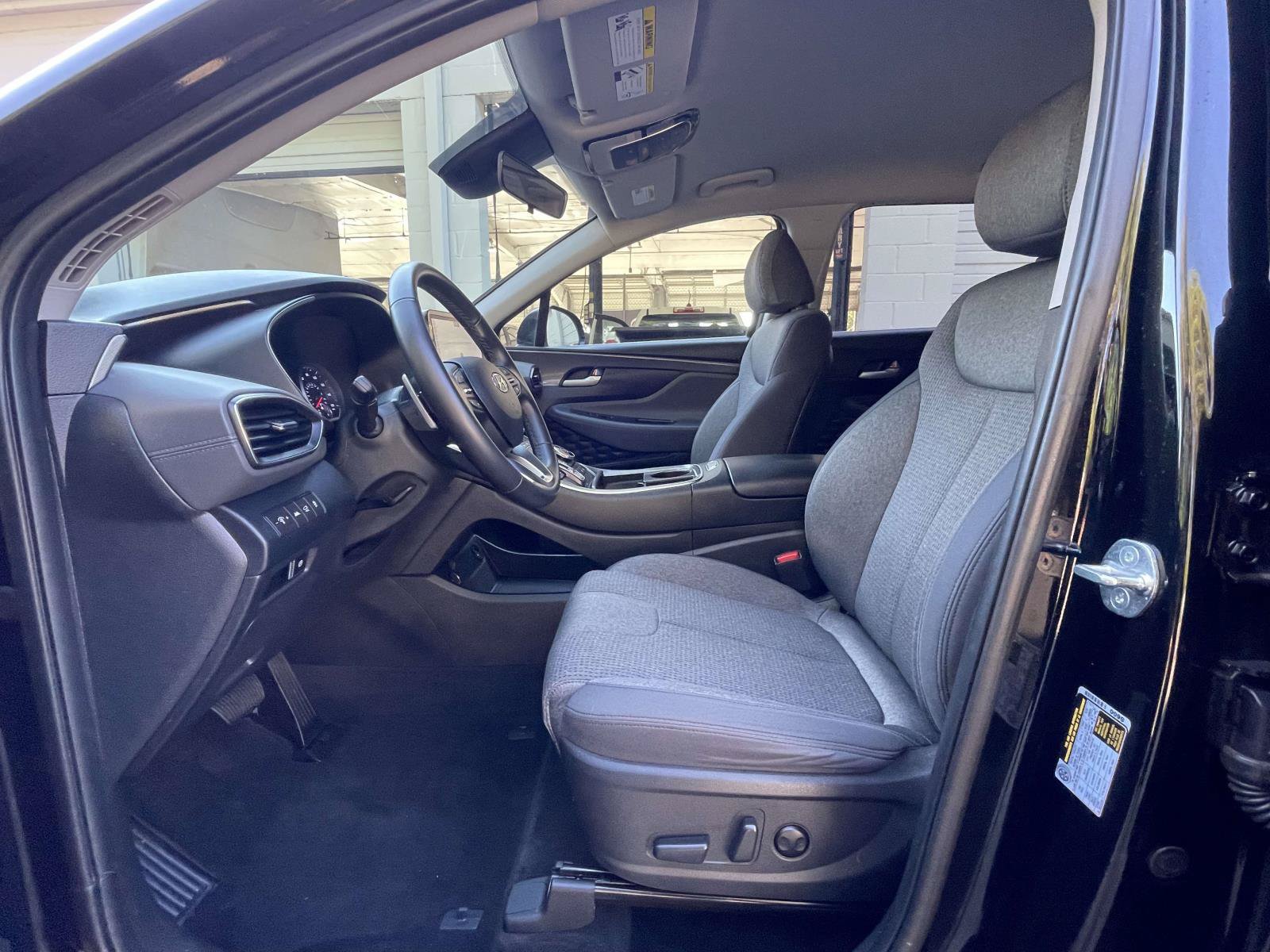 Used 2023 Hyundai Santa Fe SEL AWD/4WD image 16