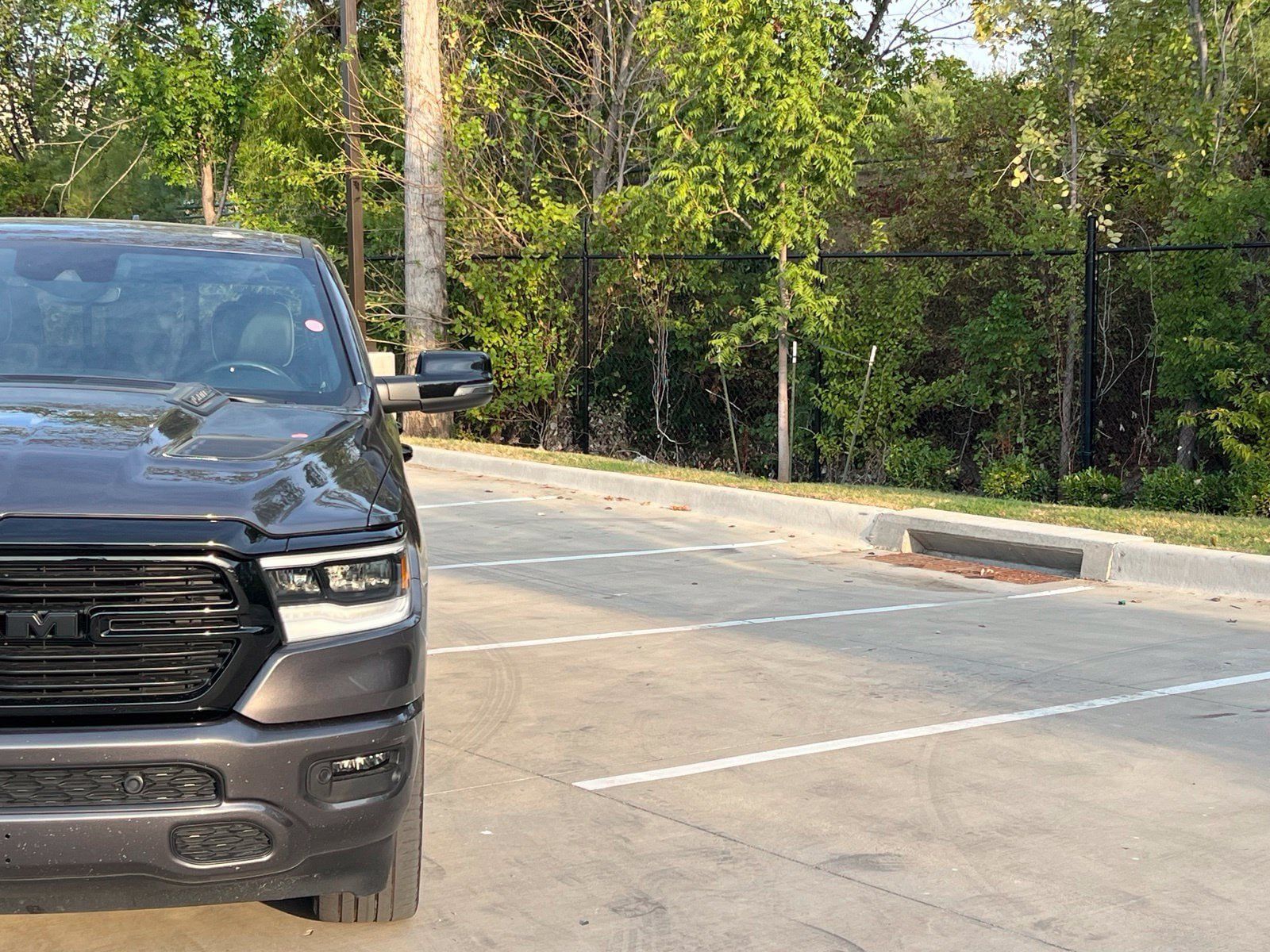 Used 2024 RAM 1500 Laramie AWD/4WD image 10