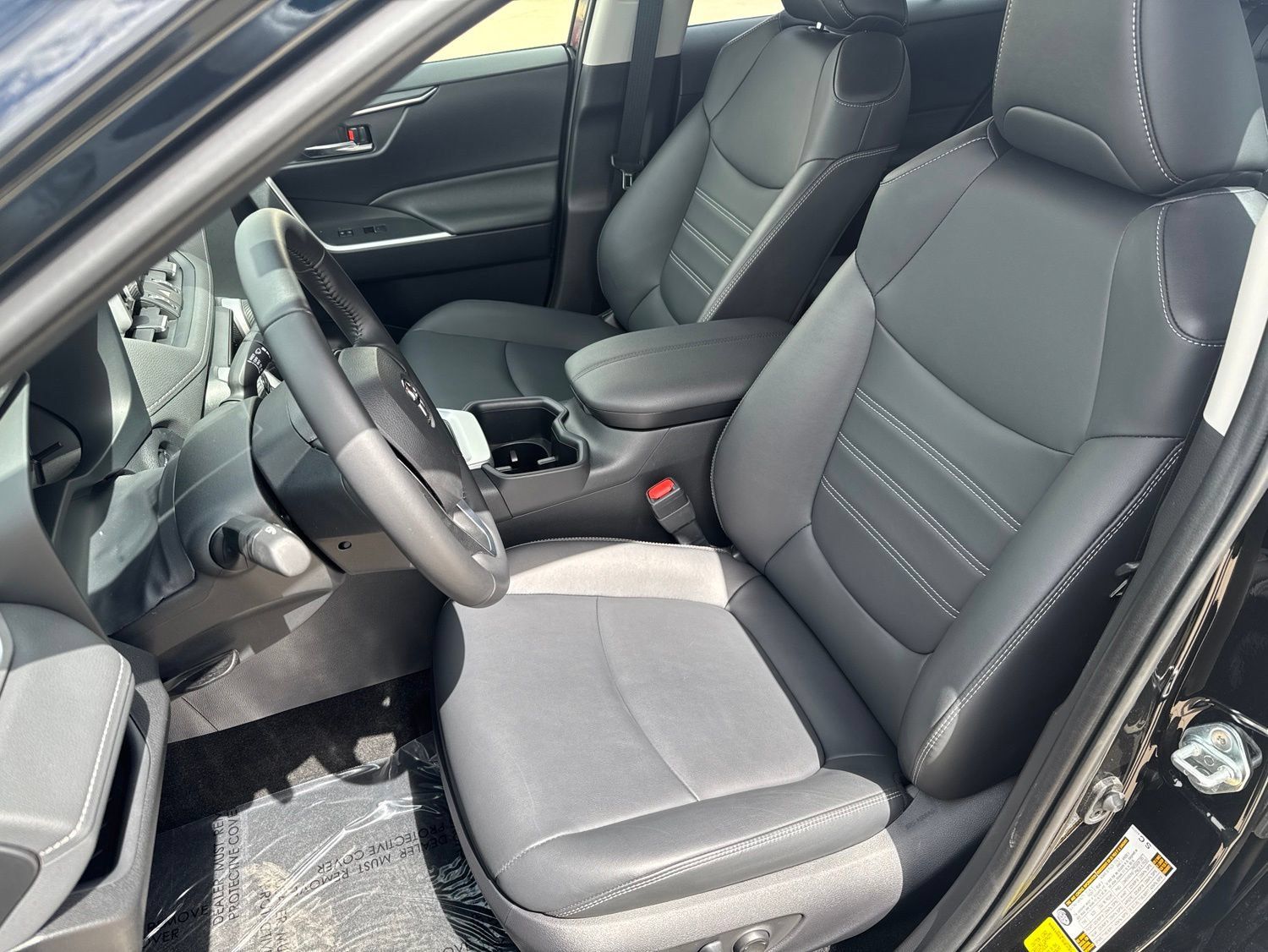 Used 2025 Toyota RAV4 XLE Premium AWD/4WD image 11
