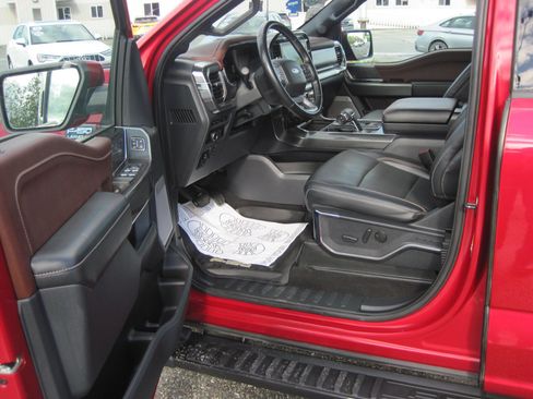 Used 2022 Ford F150 Lariat w/ Max Trailer Tow Package AWD/4WD image 13