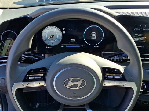 Used 2024 Hyundai Elantra SEL image 22