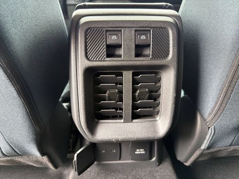 Used 2026 Ford Bronco Heritage Edition AWD/4WD image 4