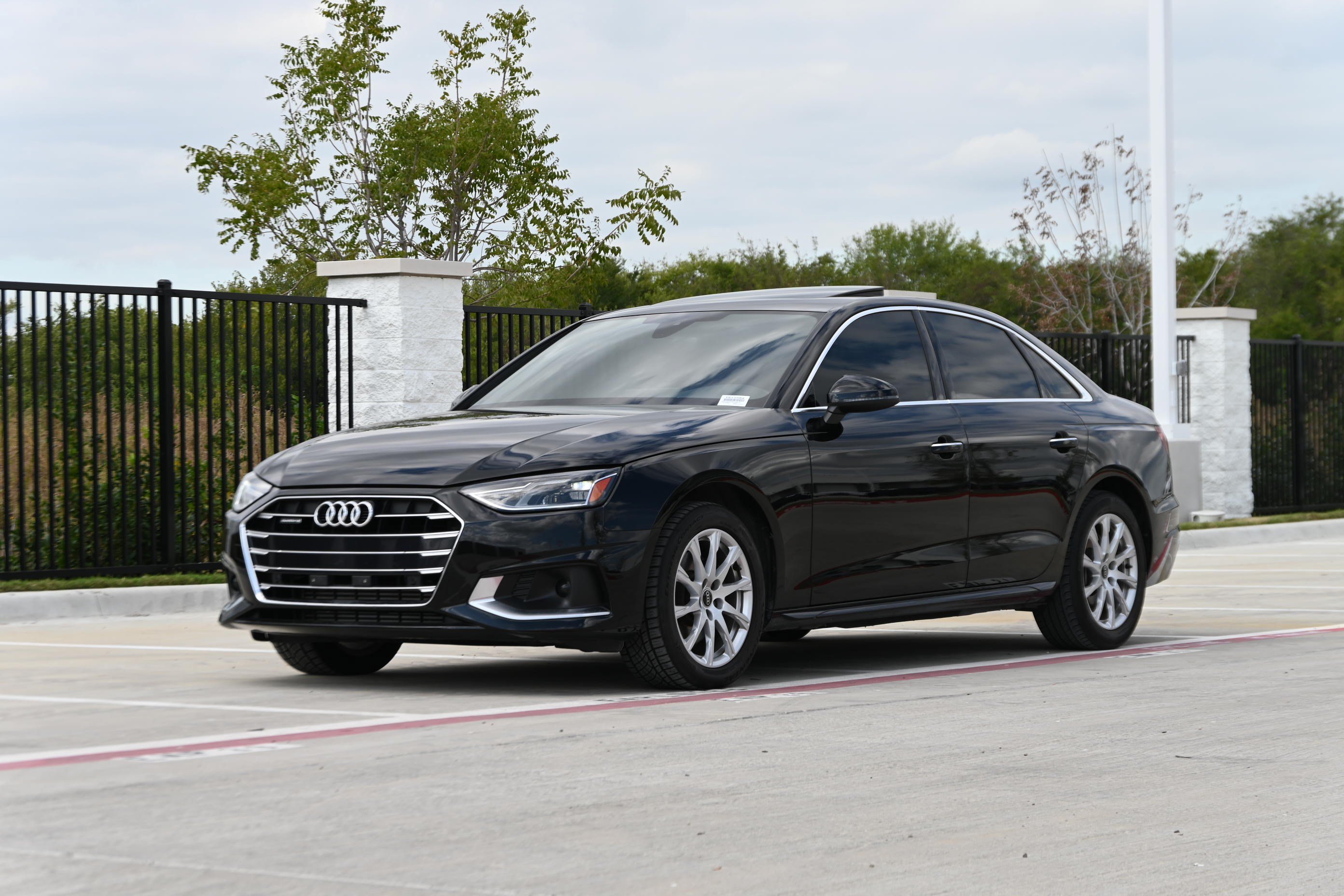 Used 2021 Audi A4 2.0T Premium w/ Convenience Package AWD/4WD image 5