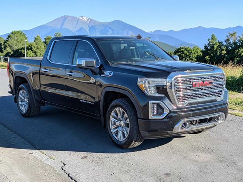 Used 2020 GMC Sierra 1500 Denali w/ Technology Package AWD/4WD image 8