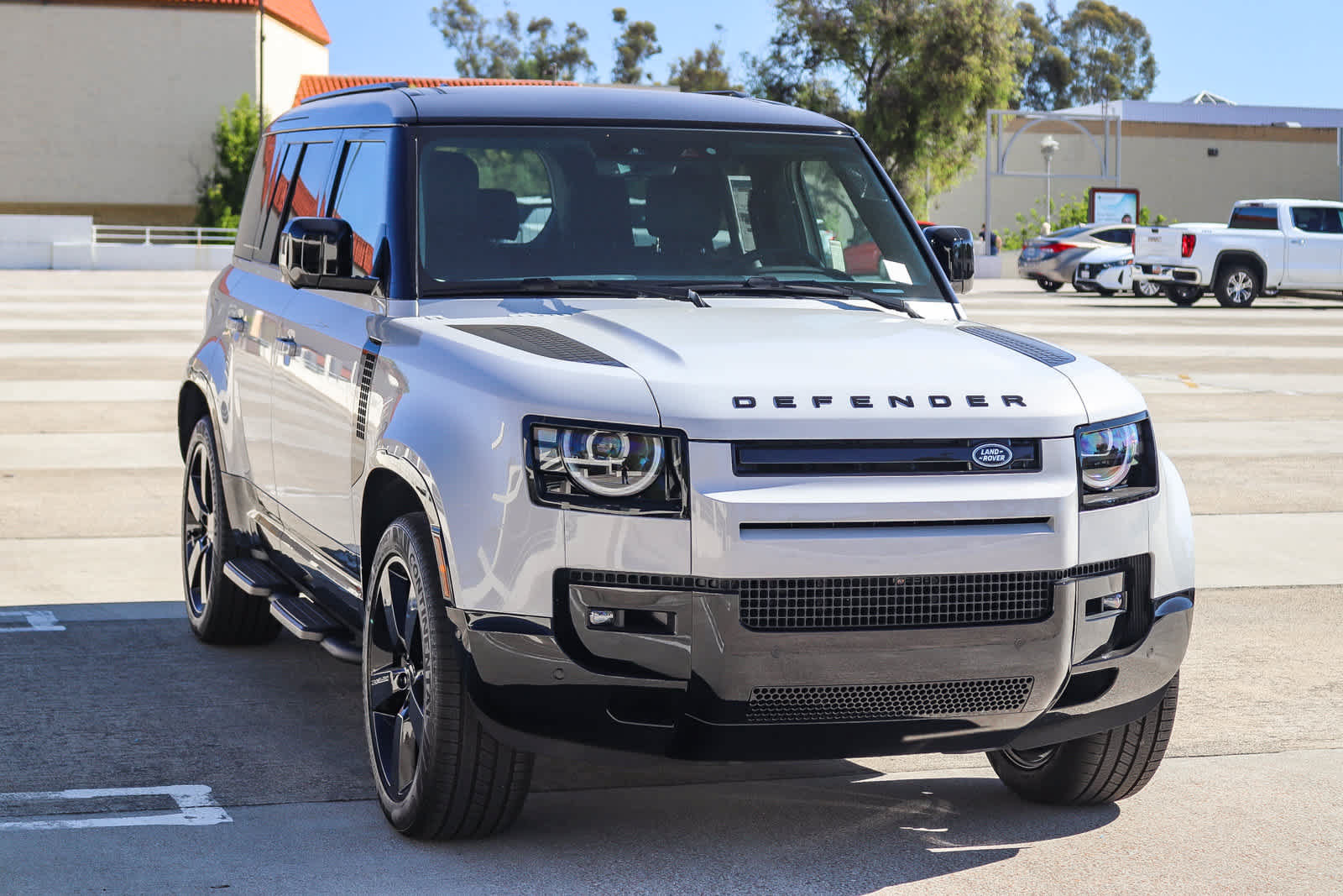 New 2026 Land Rover Defender 110 X-Dynamic SE AWD/4WD image 3