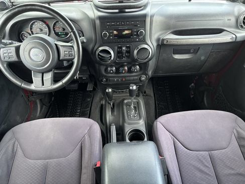 Used 2013 Jeep Wrangler Unlimited Sport AWD/4WD image 17