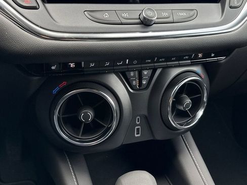 New 2026 Chevrolet Blazer LT w/ Midnight/Sport Edition FWD image 20
