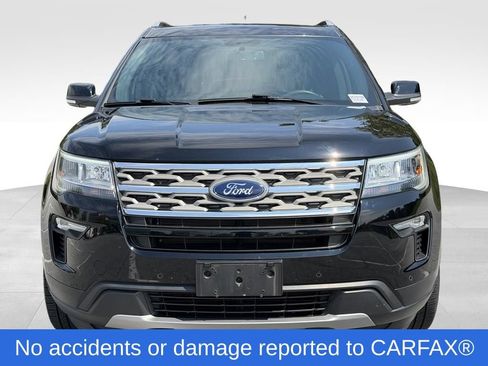 Used 2018 Ford Explorer XLT w/ Equipment Group 202A AWD/4WD image 2