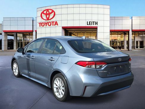 Used 2022 Toyota Corolla LE w/ LE Convenience Package image 7