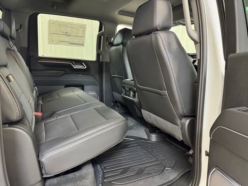 New 2026 GMC Sierra 3500 Denali w/ Technology Package AWD/4WD image 26