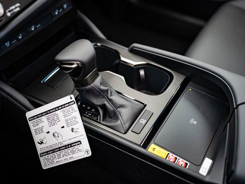 New 2025 Lexus ES 350 w/ Premium Package image 38