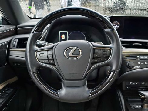 Used 2019 Lexus ES 300h image 19