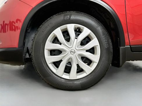 Used 2016 Nissan Rogue S FWD image 35
