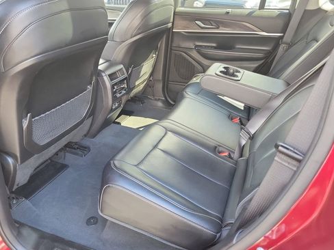Used 2023 Jeep Grand Cherokee Limited w/ Luxury Tech Group II AWD/4WD image 22