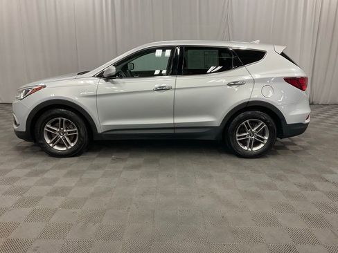 Used 2017 Hyundai Santa Fe Sport image 10