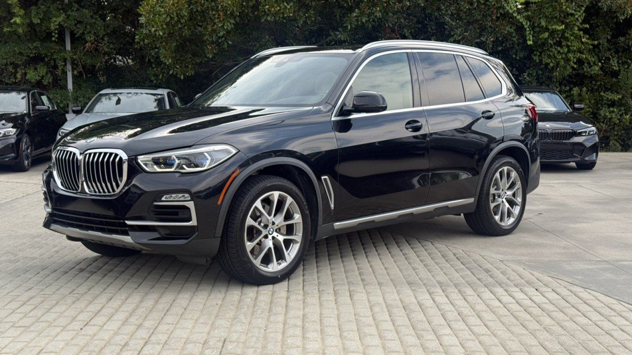 Used 2020 BMW X5 xDrive40i w/ Executive Package AWD/4WD image 2