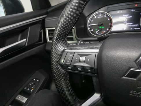 Used 2024 Mitsubishi Outlander SE AWD/4WD image 30