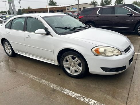 Used 2011 Chevrolet Impala LT FWD image 8
