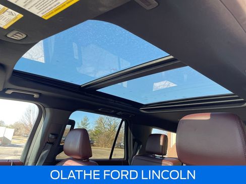 Used 2022 Ford Expedition Limited image 15