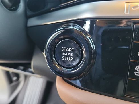 New 2026 Nissan Pathfinder Platinum FWD image 35
