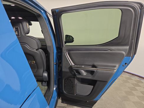 Used 2022 Rivian R1T Launch Edition AWD/4WD image 19