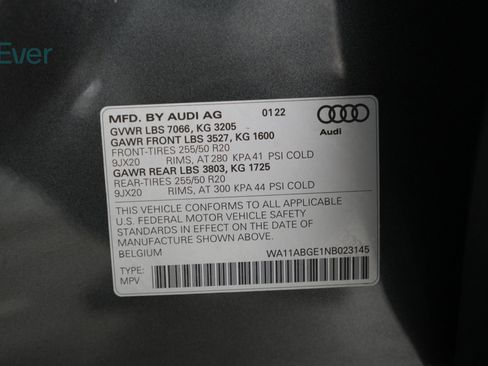 Used 2022 Audi e-tron Premium w/ Convenience Plus Package AWD/4WD image 26