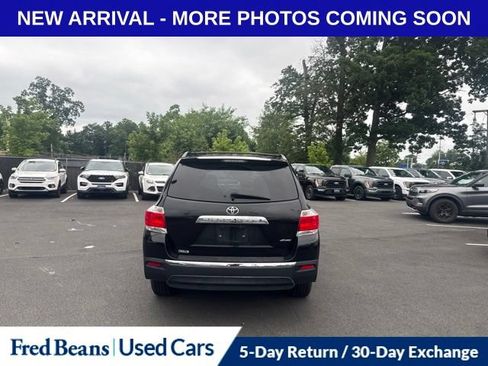 Used 2012 Toyota Highlander SE w/ Tow Pkg AWD/4WD image 6