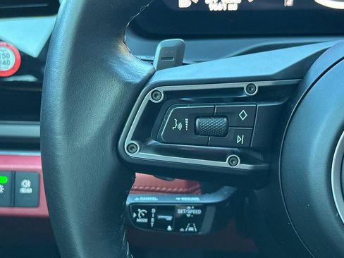 Used 2024 Porsche Panamera image 30