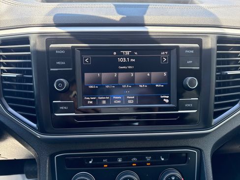 Used 2023 Volkswagen Atlas SE FWD image 19
