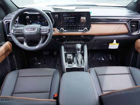 New 2026 GMC Canyon AT4 w/ AT4 Premium Package image 12