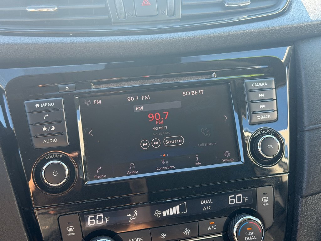 Used 2019 Nissan Rogue SV FWD image 24