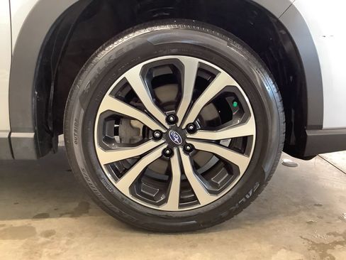 Certified 2022 Subaru Forester Limited AWD/4WD image 26