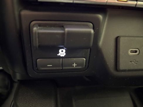 Used 2020 GMC Sierra 2500 Denali w/ Denali Ultimate Package image 29