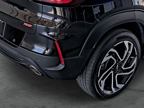 Used 2025 Chevrolet TrailBlazer RS w/ Convenience Package AWD/4WD image 13
