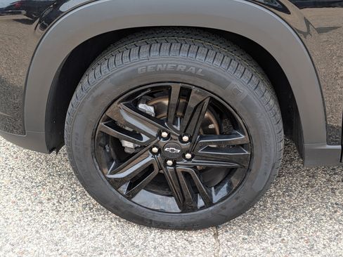 Certified 2024 Chevrolet Trax ACTIV w/ Driver Confidence Package FWD image 7