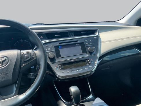 Used 2013 Toyota Avalon XLE FWD image 6