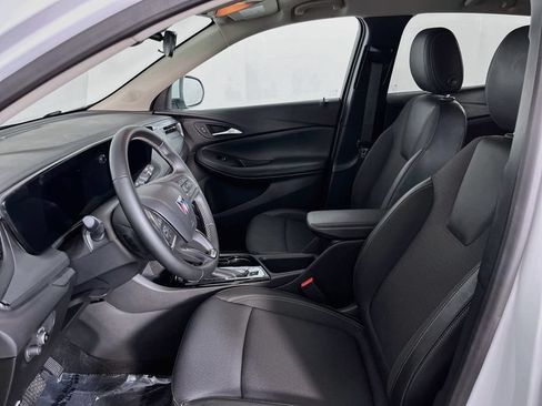 Used 2025 Buick Encore GX Preferred FWD image 28