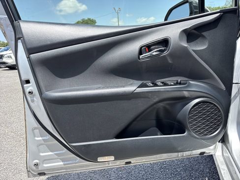 Used 2016 Toyota Prius Three Touring FWD image 12