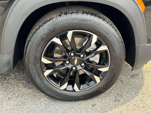 Used 2023 Chevrolet TrailBlazer LT FWD image 9
