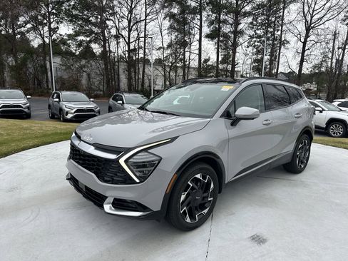 Used 2024 Kia Sportage SX image 5