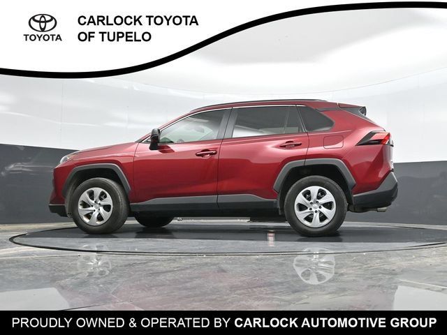 Used 2019 Toyota RAV4 LE FWD image 39