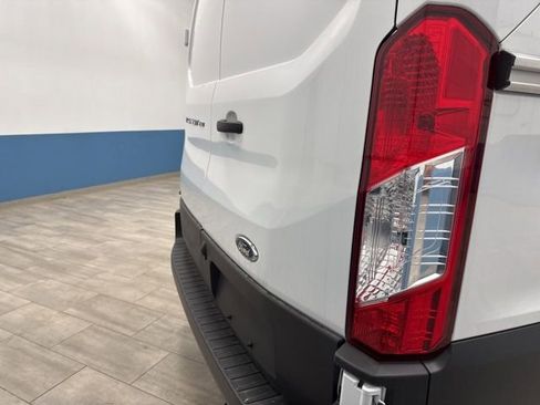 New 2025 Ford Transit 150 Low Roof image 28