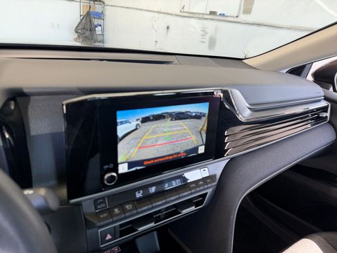 Used 2025 Toyota Camry LE image 17