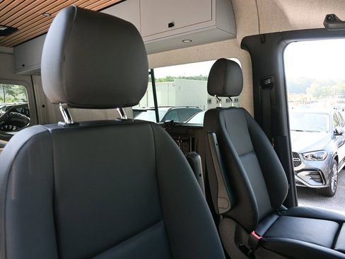 New 2025 Mercedes-Benz Sprinter 2500 image 21