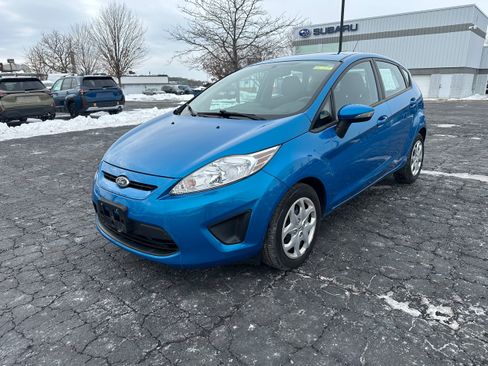 Used 2013 Ford Fiesta SE image 7