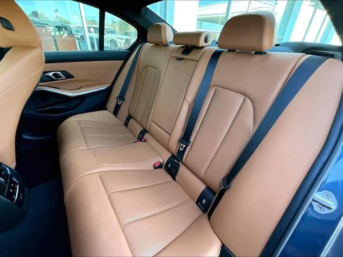 Certified 2025 BMW 330i Sedan image 22