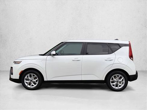 Used 2022 Kia Soul LX w/ Technology Package FWD image 11