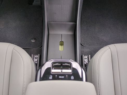 New 2026 Volvo EX30 Cross Country Ultra w/ Protection Package Premier image 15