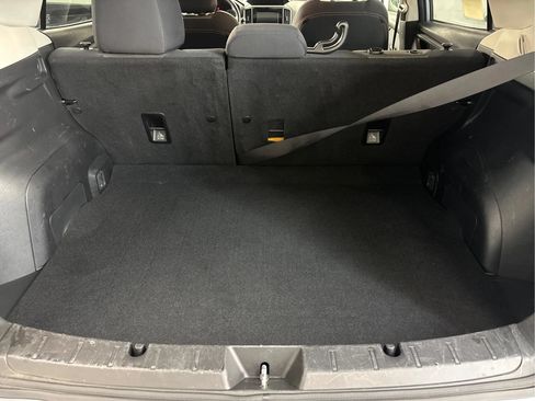Used 2018 Subaru Crosstrek 2.0i Premium AWD/4WD image 16